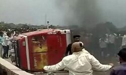 आरक्षण की मांग को लेकर फिर उबाल मारने लगा मराठा आंदोलन, सरकार के हाथ पेअर फूले