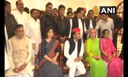 राज्यसभा चुनाव! भाजपा को फिर चित करने को तैयार अखिलेश, डिनर पार्टी में पहुंचे नाराज शिवपाल, राजा भइया भी आए राज्यसभा चुनाव! भाजपा को फिर चित करने को तैयार अखिलेश, डिनर पार्टी में पहुंचे नाराज शिवपाल, राजा भइया भी आए