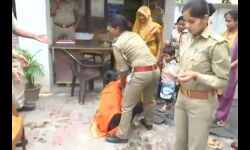 योगी राज: BJP MLA पर रेप का आरोप लगाने वाली महिला के पिता की पुलिस हिरासत में मौत योगी राज: BJP MLA पर रेप का आरोप लगाने वाली महिला के पिता की पुलिस हिरासत में मौत