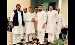 समाजवादी परिवार संकट में लालू के साथ : किरणमय नंदा समाजवादी परिवार संकट में लालू के साथ : किरणमय नंदा