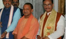 मुश्किल में योगी सरकार, सीएम योगी के इस मंत्री ने मृत ब्राह्मणों को कहा अपराधी! जानिए क्या है पूरा मामला