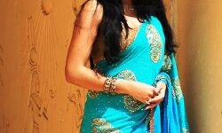 VIDEO: लड़की ने होने वाले पति के सामने खोला खुद के MMS स्कैंडल का राज़, देखिये फिर क्या हुआ! VIDEO: लड़की ने होने वाले पति के सामने खोला खुद के MMS स्कैंडल का राज़, देखिये फिर क्या हुआ!