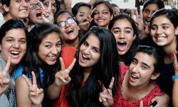 खुशखबरी: यूपी बोर्ड के टॉपर करें यहाँ आवेदन, मिलेगी स्कॉलरशिप