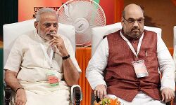 अगर ऐसा हुआ तो सोमवार को गिर जायेगी मोदी सरकार: जानिए विपक्ष की रणनीति