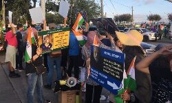 HOWDY MODI कार्यक्रम के दौरान स्टेडियम के बाहर मोदी का हुआ ज़बरदस्त विरोध