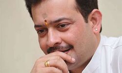 अभी अभी: संत भय्यू महाराज ने कथित तौर से खुद को मारी गोली, इंदौर के बॉम्बे हॉस्पिटल में मौत