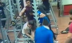 VIRAL VIDEO: इंदौर के जिम में वर्कआउट के दौरान युवती की पिटाई का वीडियो हुआ वायरल!
