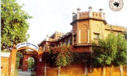 अब आगरा में बीएड में बड़ा घोटाला, फेल छात्रों को दिए 70 फीसद तक अंक