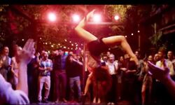 VIDEO: शूटिंग के दौरान पोल डांस करते हुए चोटिल हुईं जैकलीन फर्नांडीज, वीडियो वायरल VIDEO: शूटिंग के दौरान पोल डांस करते हुए चोटिल हुईं जैकलीन फर्नांडीज, वीडियो वायरल