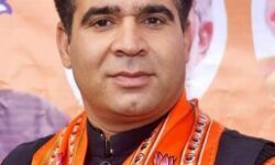 जम्मू-कश्मीर के भाजपा अध्यक्ष ने राज्यपाल सत्यपाल मलिक को बताया अपना बंदा, वायरल हुआ वीडियो