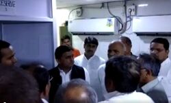 दुखद: सपा नेता उमाशंकर चौधरी का निधन, पार्टी कार्यालय में सभा में में पड़ा दिल का दौरा!