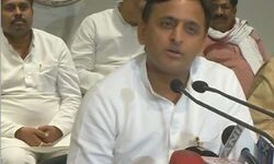 अखिलेश का बड़ा हमला- चाचा शिवपाल को कहा आस्तीन का सांप: पढ़ें पूरी खबर