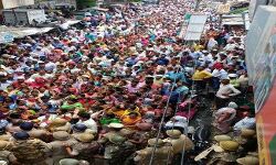 शिक्षामित्रों के विशाल आंदोलन के देख योगी के उड़े होश, गोरखनाथ मंदिर में सुरक्षा व्यवस्था कड़ी