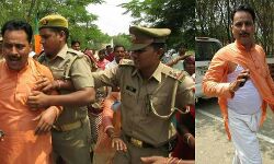 अभी-अभी: दो-दो कैबिनेट मंत्रियों के सामने भाजपा नेता की महिलाओं ने की पिटाई, भाजपा में मचा हड़कंप