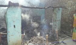 योगीराज: सांप्रदायिक हिंसा से दहल उठा अलीगढ़: पढ़ें पूरी खबर