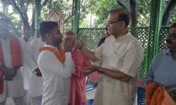 न्यू इंडिया: अलीमुद्दीन के हत्यारों को माला पहनाने पर घिरे जयंत सिन्हा, सफाई में कहा- HC ने उनकी सजा को निलंबित कर दिया है