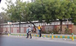 योगी सरकार ने चलवाया अखिलेश के साईकिल ट्रैक पर हतौड़ा: पढ़ें पूरी खबर