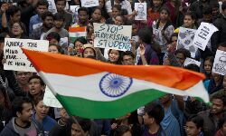 ज़िंदाबाद-मुर्दाबाद के बीच फंसी देशभक्ति :  प्रोo शरद जायसवाल ज़िंदाबाद-मुर्दाबाद के बीच फंसी देशभक्ति :  प्रोo शरद जायसवाल