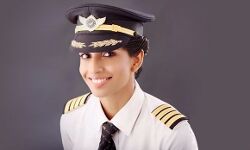 भारत का गौरव है दिव्या, दुनिया की यंगेस्ट महिला कमांडर Boeing 777 विमान उड़ाती हैं:जानीए कौन है दिव्या?