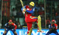 IPL10: आरसीबी की  जीत, दिल्ली को दी 15 रनों से पटखनी IPL10: आरसीबी की  जीत, दिल्ली को दी 15 रनों से पटखनी