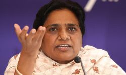 आखिर मायावती के इस्तीफा से बैकफुट पर आ ही गई बीजेपी! जानिए क्या है वजह?