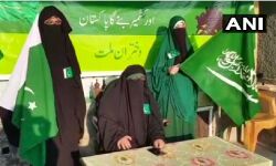 श्रीनगर से दिल्ली लाई गई कश्मीरी अलगाववादी आसिया अंद्राबी, NIA करेगी पूछताछ