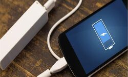 सावधान: आपके स्मार्टफोन की बैटरी में हैं 100 से ज्यादा जहरीली गैसें ?