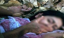 महोबा : न्याय न मिलने पर महिला ने दी आत्मदाह की धमकी, पुलिस पर लगा हत्या आरोपियों को बचाने का आरोप महोबा : न्याय न मिलने पर महिला ने दी आत्मदाह की धमकी, पुलिस पर लगा हत्या आरोपियों को बचाने का आरोप