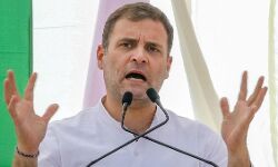 Rahul Gandhi On Farm Bill: राहुल गांधी बोले- किसानों को पूंजीपतियों का गुलाम बना रहे PM मोदी Rahul Gandhi On Farm Bill: राहुल गांधी बोले- किसानों को पूंजीपतियों का गुलाम बना रहे PM मोदी