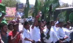 मोहन भागवत का DSS ने किया विरोध, दिखाए काले झंडे मोहन भागवत का DSS ने किया विरोध, दिखाए काले झंडे