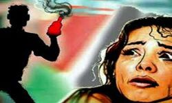 योगीराज: राजधानी लखनऊ में भी सुरक्षित नहीं महिलाएं, सीएम योगी के आश्वाशन के बाद, दोबारा हुआ Acid Attack