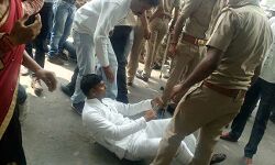 BREAKING: अखिलेश यादव की गिरफ्तारी की सूचना पर पुरे प्रदेश में जगह-जगह बवाल!