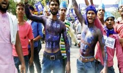 भीम आर्मी चीफ की गिरफ़्तारी के खिलाफ कार्यकर्ताओं ने किया प्रदर्शन