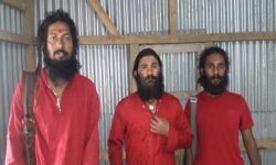 बच्चा चोर समझकर 3 साधुओं को घेर लिया भीड़ ने, सेना के जवानों ने बचाई जान