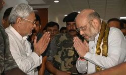 बिहार में बीजेपी से अलग अकेले ही लोकसभा चुनाव लड़ सकते हैं नीतीश कुमार बिहार में बीजेपी से अलग अकेले ही लोकसभा चुनाव लड़ सकते हैं नीतीश कुमार