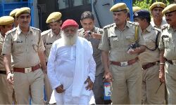 BREAKING: नाबालिग से रेप मामले में आसाराम दोषी करार, कोर्ट ने सुनाया अपना फैसला