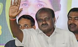 कर्नाटक: 21 नहीं 23 मई को सीएम पद की शपथ लेंगे कुमारस्वामी, क्यों अचानक बदल गई शपथग्रहण की तारीख? जानें शपथ से जुड़ीं कुछ बड़ी बातें