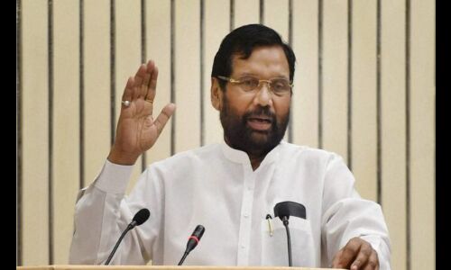 रामविलास पासवान का मोदी को दोलत्ति, कहा- बीजेपी में सेक्युलर नेताओं की नहीं कट्टर नेताओं की सुनी जाती है रामविलास पासवान का मोदी को दोलत्ति, कहा- बीजेपी में सेक्युलर नेताओं की नहीं कट्टर नेताओं की सुनी जाती है