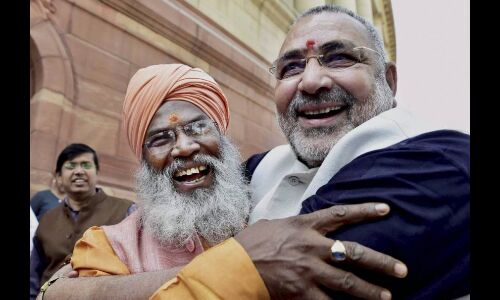 मोदी राज: मोदी युग में भाजपा नेताओं के हेट स्पीच में 500 फीसदी हुई बढ़ोत्तरी, ये रहे आंकड़े! मोदी राज: मोदी युग में भाजपा नेताओं के हेट स्पीच में 500 फीसदी हुई बढ़ोत्तरी, ये रहे आंकड़े!