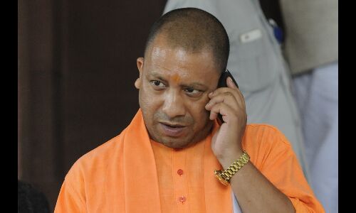 पूर्व भाजपा सांसद का योगी पर हमला कहा- मठ चलाने वाले सरकार चलाएँगे तो ऐसे ही हारेंगे