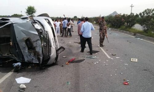 अभी-अभी: पूर्व मुख्यमंत्री के बेटे की सडक हादसे मौत, पसरा मातम अभी-अभी: पूर्व मुख्यमंत्री के बेटे की सडक हादसे मौत, पसरा मातम