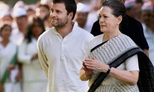 2019 के लोकसभा चुनाव के लिए घर-घर जाकर वोट के साथ चंदा भी मांगेगी कांग्रेस 2019 के लोकसभा चुनाव के लिए घर-घर जाकर वोट के साथ चंदा भी मांगेगी कांग्रेस