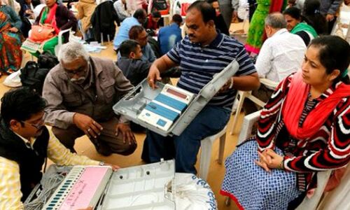 उपचुनाव के नतीजे: जानें 4 लोकसभा और 10 विधानसभा सीटों का पूरा समीकरण उपचुनाव के नतीजे: जानें 4 लोकसभा और 10 विधानसभा सीटों का पूरा समीकरण