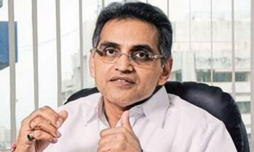 माल्या के बाद अडानी का समधी 7000 करोड़ लेकर फ़रार, एफआईआर दर्ज माल्या के बाद अडानी का समधी 7000 करोड़ लेकर फ़रार, एफआईआर दर्ज