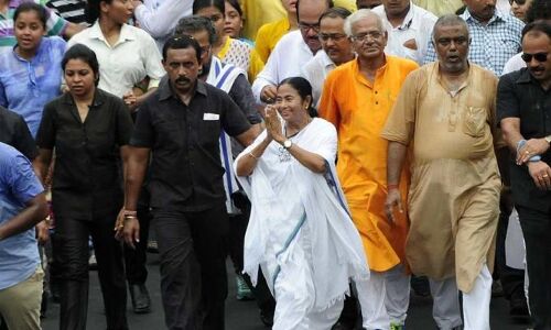 मंगलवार को दिल्ली आ रहीं हैं ममता, महागठबंधन को लेकर हलचल हुई तेज़!