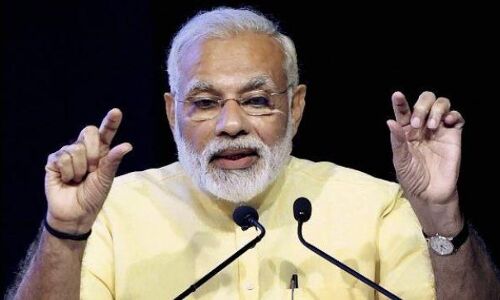 मोदी ने कहा सोशल मीडिया पर गंदगी ना फैलाये जनता, यूज़र्स ने ले लिए मज़े, कहा- इसकी शुरुआत घर से ही क्यों न हो फिर?