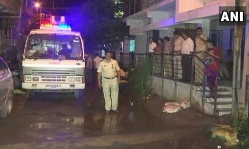 हिंदू गोवंश रक्षा समिति के सदस्य के घर से भारी मात्रा में विस्फोटक बरामद हिंदू गोवंश रक्षा समिति के सदस्य के घर से भारी मात्रा में विस्फोटक बरामद
