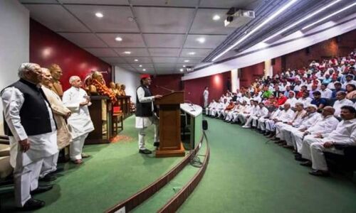 बड़ी खबर: अखिलेश यादव का योगी सरकार पर हमला, कहा- उत्तर प्रदेश की जनता भय और अराजकता के साये में जीने को मजबूर है