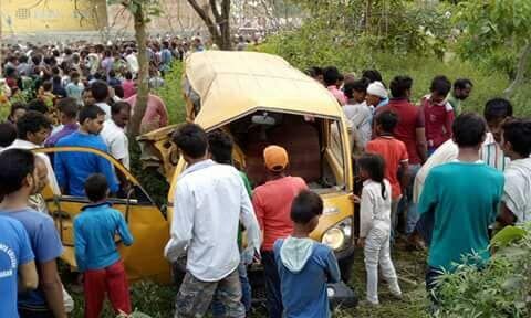 अभी-अभी: कुशीनगर में ट्रेन से टकराई स्कूल बस, 13 बच्चों की दर्दनाक मौत 6 की हालत गम्भीर