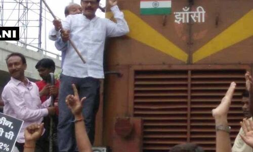 जीएसटी के विरोध में एकजुट हुए कारोबारी, कई राज्यों में बंद का एलान